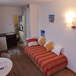 Le Miroir Aux Fees 3* Bordeaux