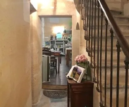 Nocleg ze śniadaniem Le Miroir Aux Fees 3*