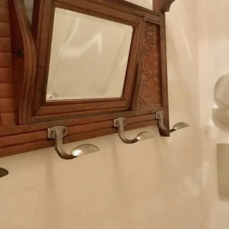 Le Miroir Aux Fées