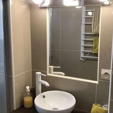 Bed & Breakfast Le Miroir Aux Fees Bordeaux