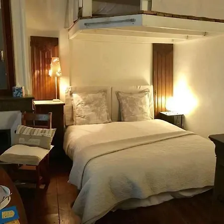 Bed & Breakfast Le Miroir Aux Fees 3*