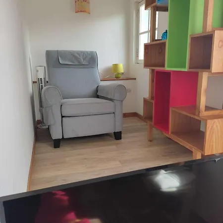 Le Miroir Aux Fées Bed & Breakfast 2*