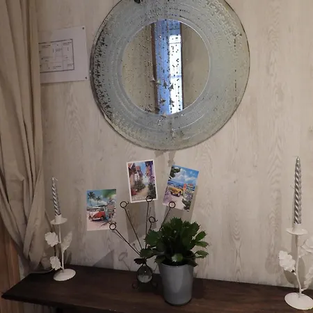 Le Miroir Aux Fées 2*