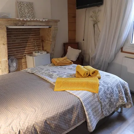 Le Miroir Aux Fées Bed and breakfast 2*