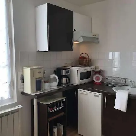 Nocleg ze śniadaniem Le Miroir Aux Fees 3*