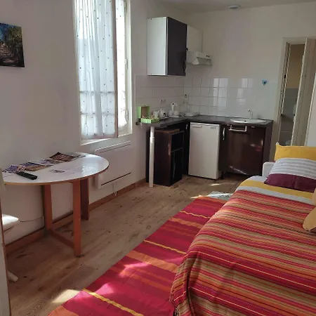 Nocleg ze śniadaniem Le Miroir Aux Fees