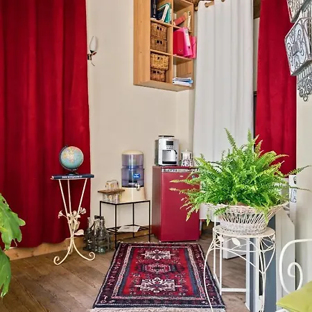 Le Miroir Aux Fees Nocleg ze śniadaniem Bordeaux