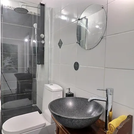 Nocleg ze śniadaniem Le Miroir Aux Fees