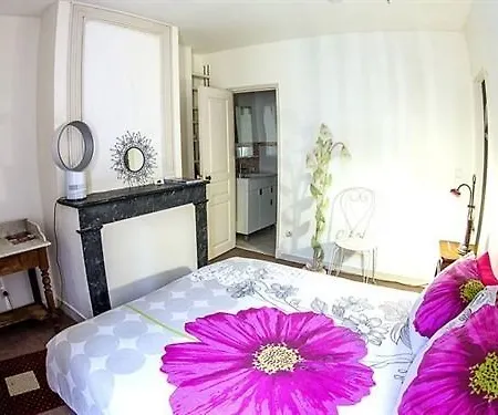 Bed & Breakfast Le Miroir Aux Fees 3*