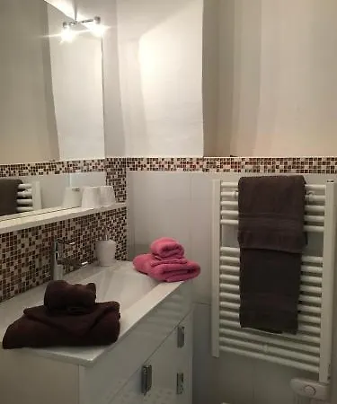 Bed & Breakfast Le Miroir Aux Fees 3*