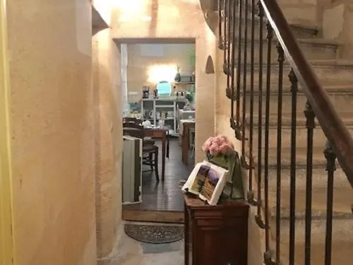 Bed & Breakfast Le Miroir Aux Fees 3*