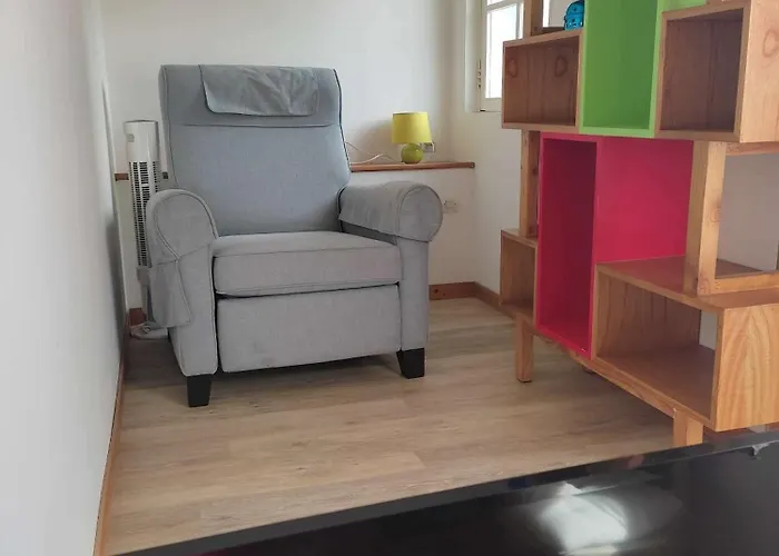 Le Miroir Aux Fees Bed and Breakfast 3*