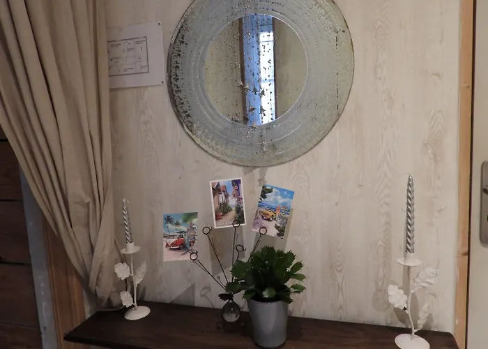 Le Miroir Aux Fees 3* Bordeaux