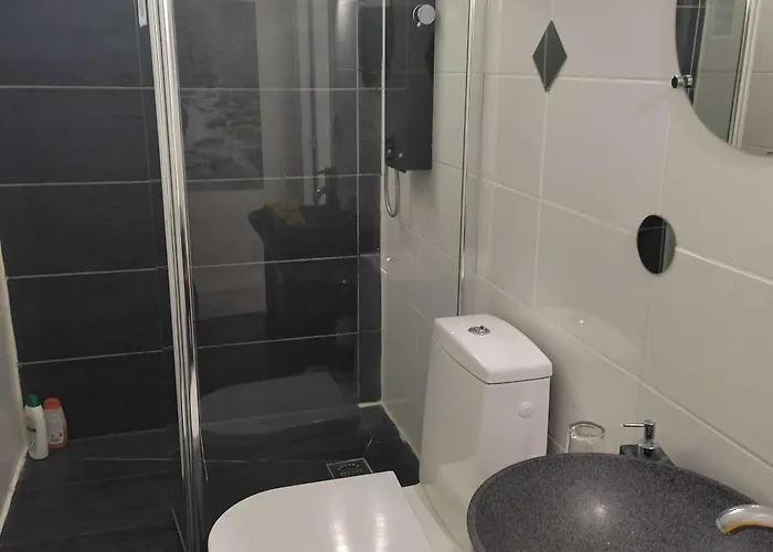Bed & Breakfast Le Miroir Aux Fees 3*