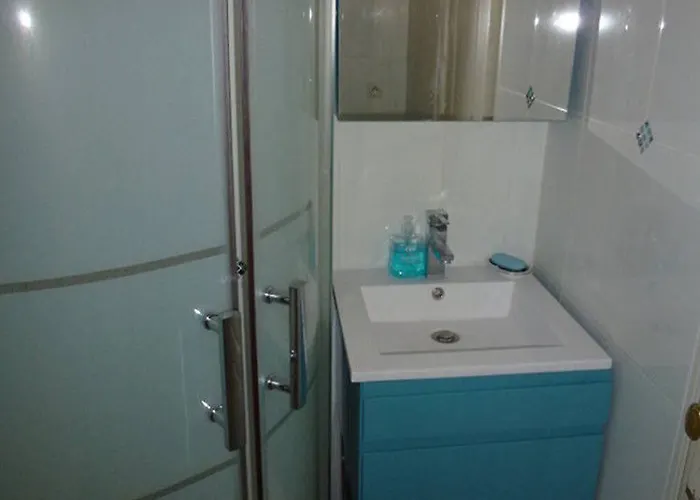 Le Miroir Aux Fees Bed & Breakfast