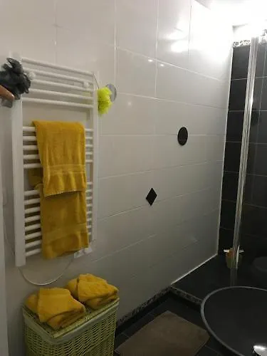 Le Miroir Aux Fees 3*