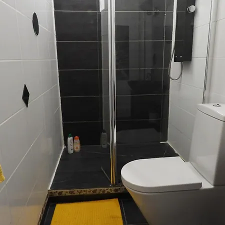 Le Miroir Aux Fees 3*