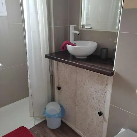 Le Miroir Aux Fees 3* Bordeaux