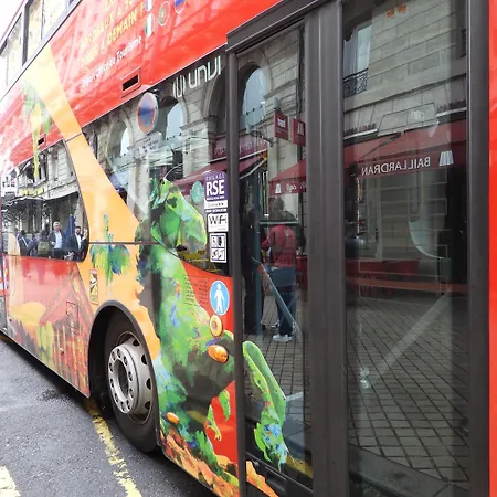 Le Miroir Aux Fees Panzió 3*