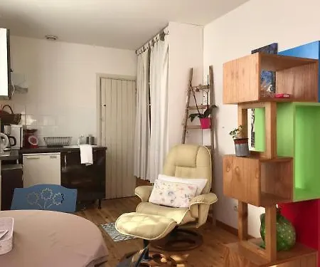 Panzió Le Miroir Aux Fees Bordeaux