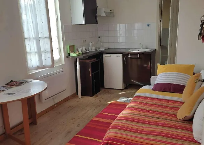 Le Miroir Aux Fees B&B 3*